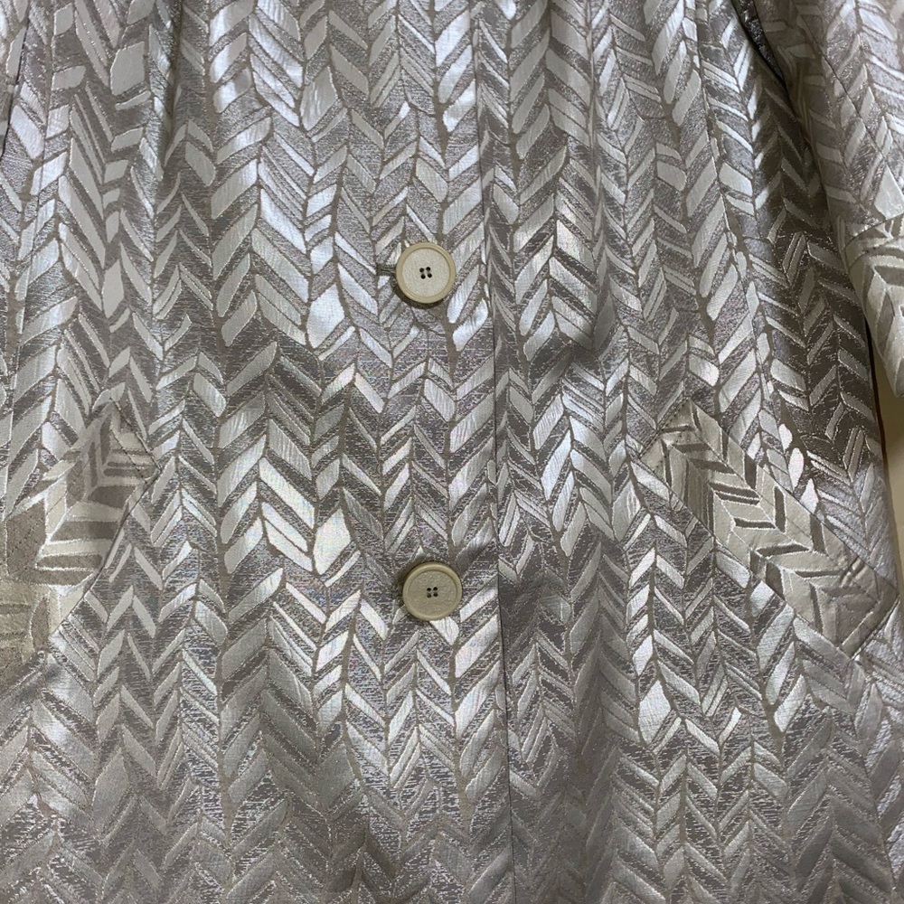 NWOT Trina Turk Silver Metallic Chevron Pattern Long Duster Jacket sz 10 - Picture 3 of 5